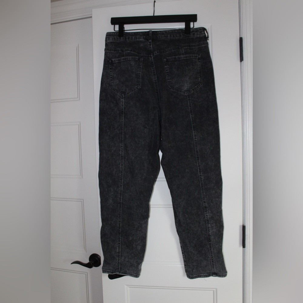 Black denim - Picture 2 of 3